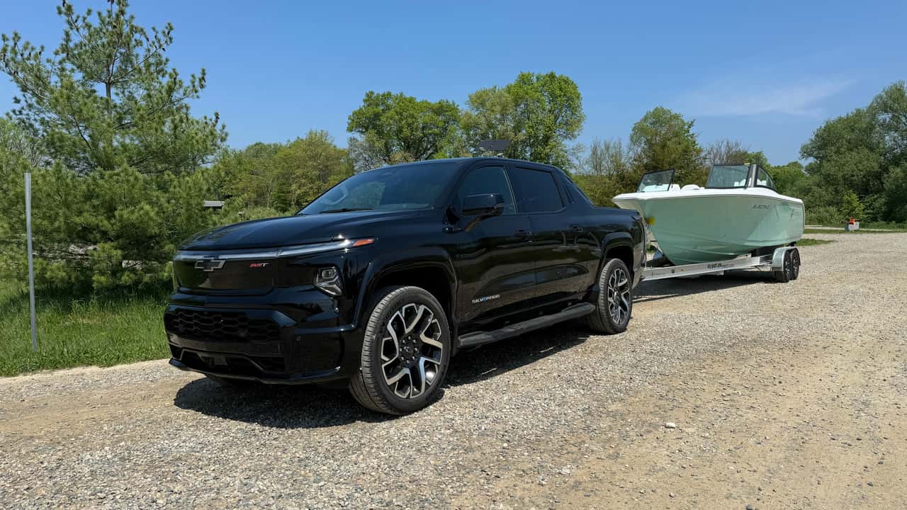 Chevrolet Silverado RST EV First Drive Photos